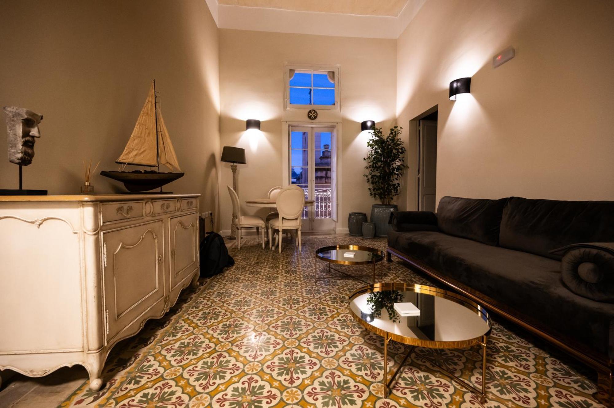 Grand Arcanum 2 - Comfortable And Elegant * Senglea
