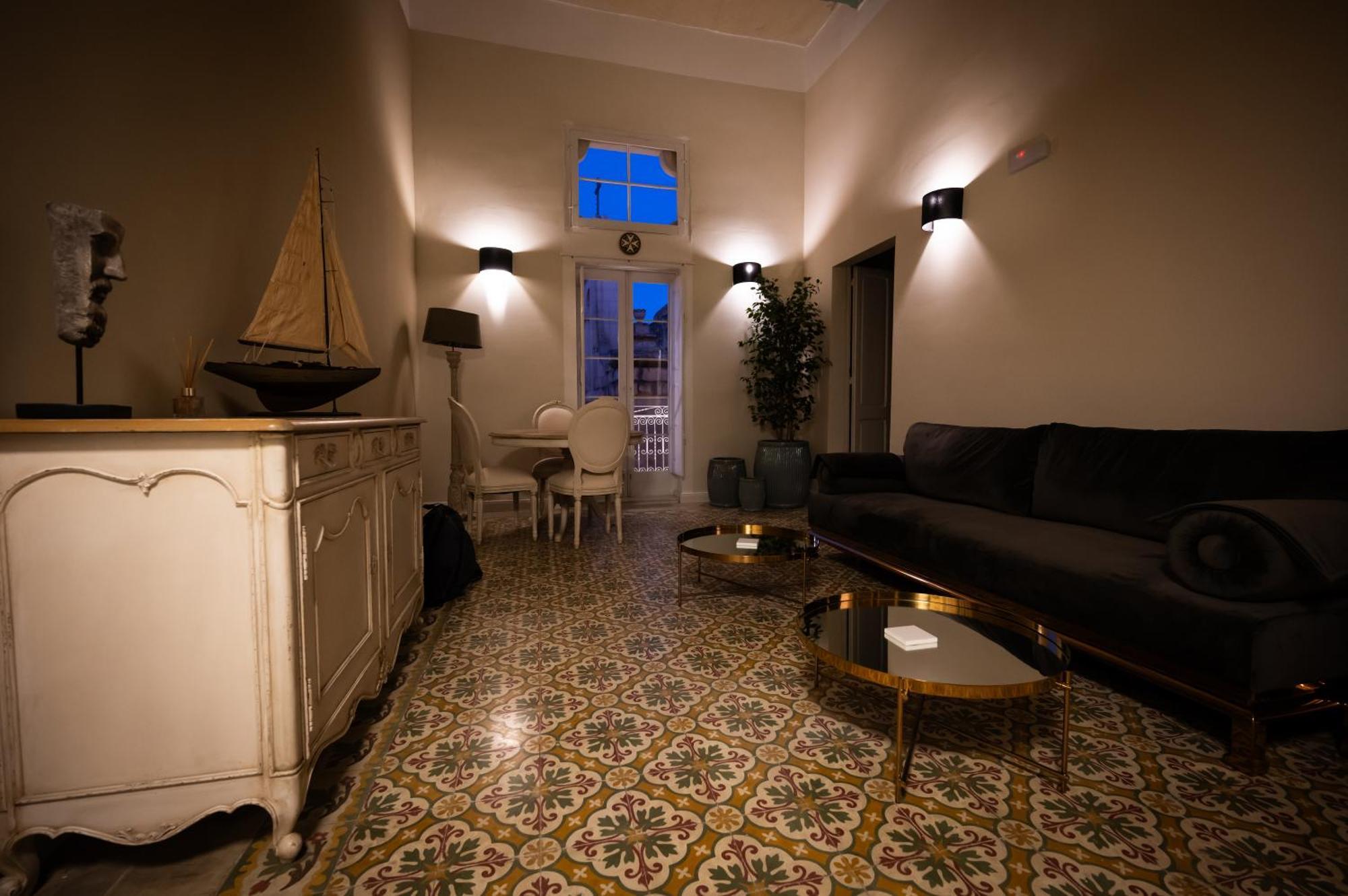 Grand Arcanum 2 - Comfortable And Elegant *